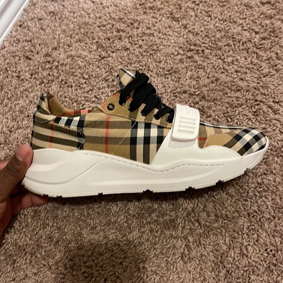 Burberry shoes. I have it for 6 months. - Picture 3 of 3